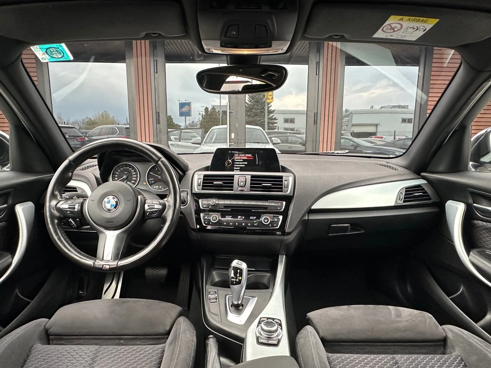 BMW 120 M-Pack AdaptiveLED Facelift  | Mobile.bg   10