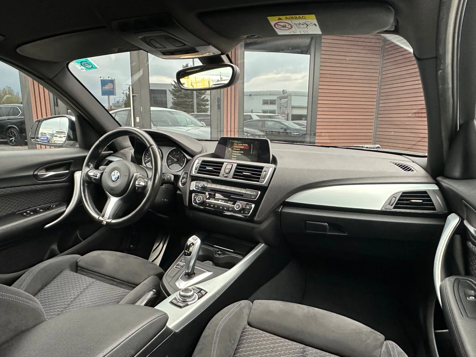 BMW 120 M-Pack AdaptiveLED Facelift  | Mobile.bg   9