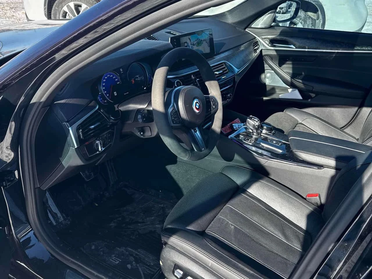 BMW 550 M550i xDrive| SWAROWSKI| B&W| HUD| DISTRONIC| 360 | Mobile.bg � ����������� 7