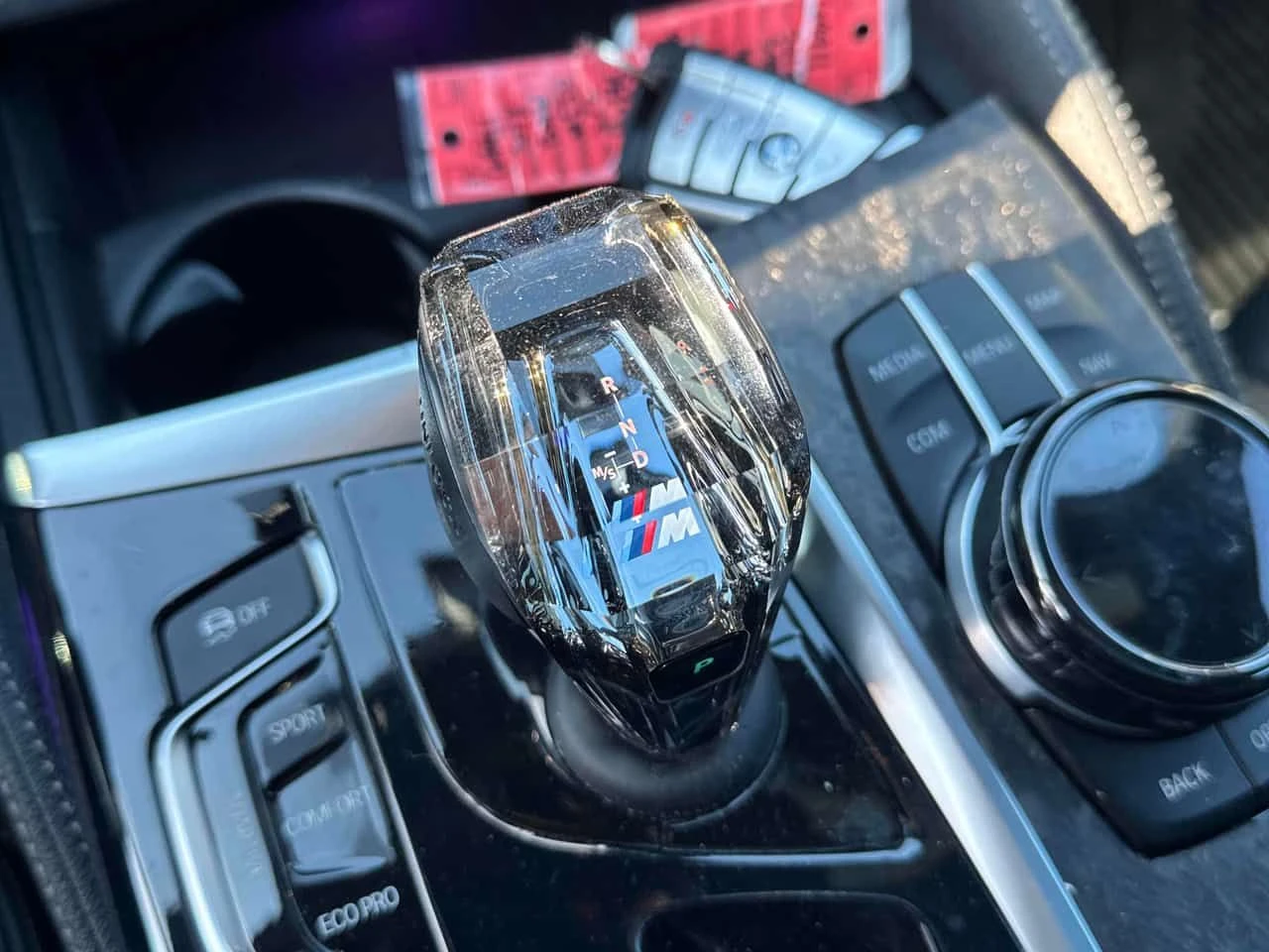 BMW 550 M550i xDrive| SWAROWSKI| B&W| HUD| DISTRONIC| 360 | Mobile.bg � ����������� 15