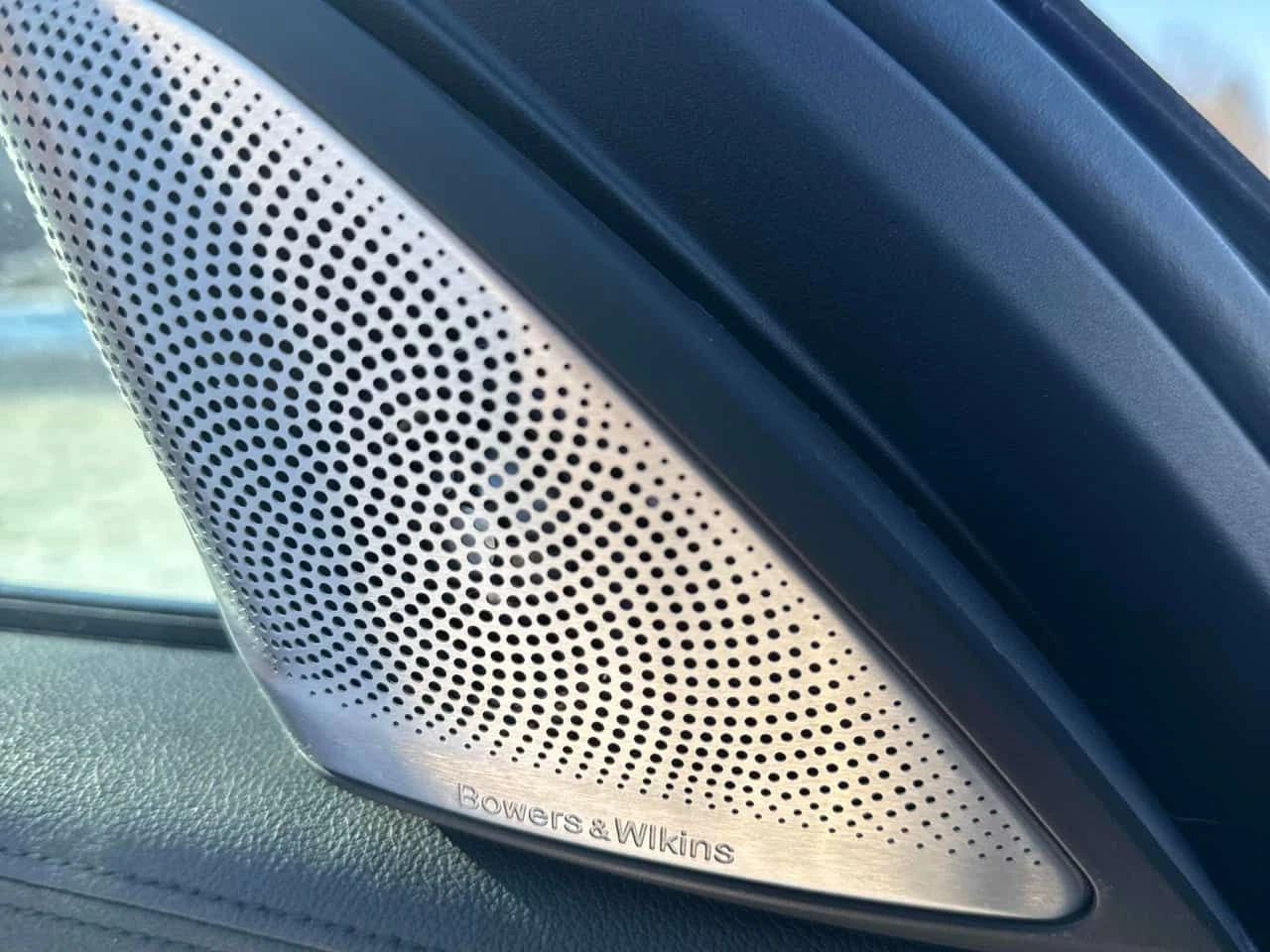 BMW 550 M550i xDrive| SWAROWSKI| B&W| HUD| DISTRONIC| 360 | Mobile.bg � ����������� 10