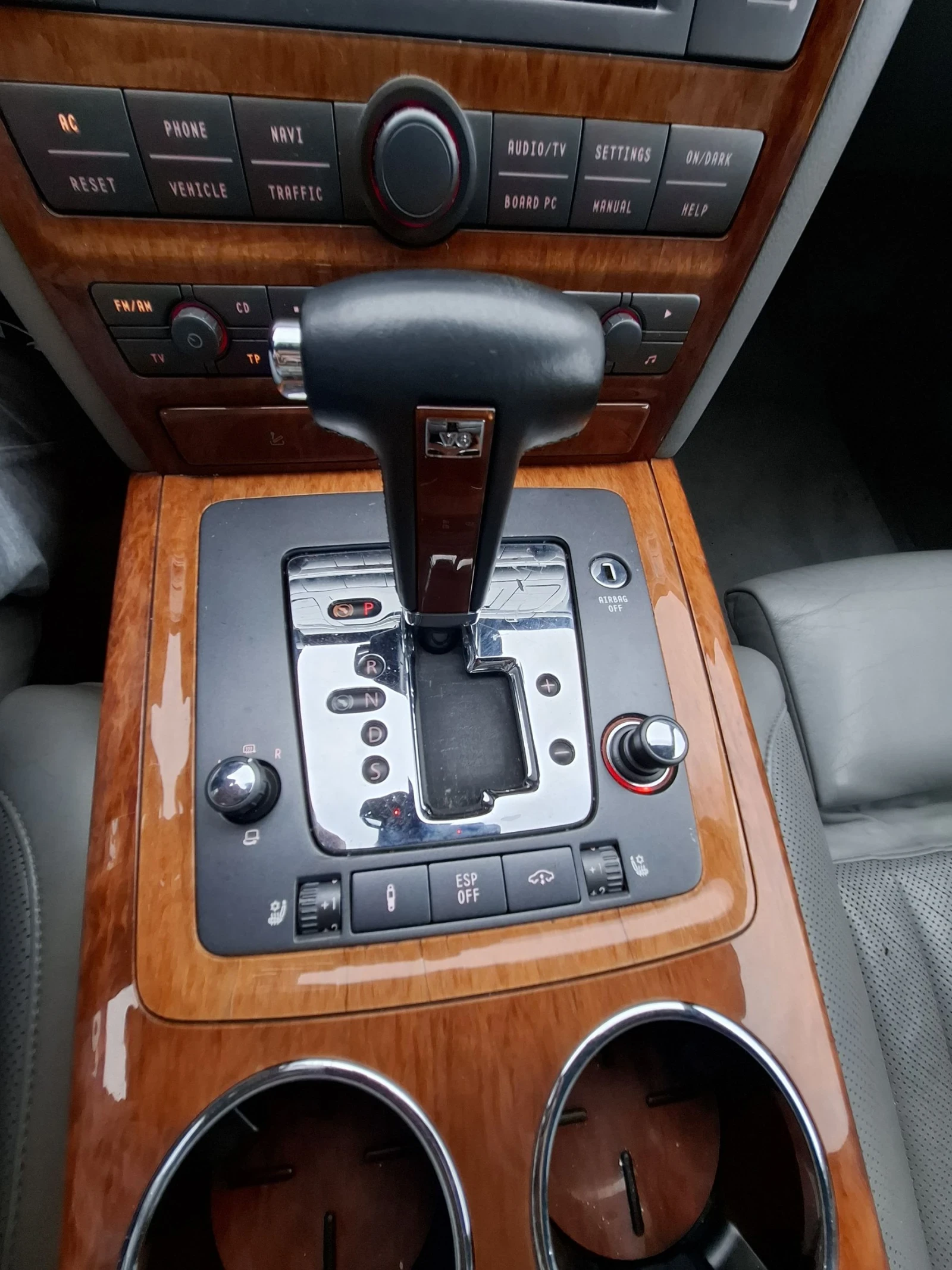 VW Phaeton 3.2 Long  ГАЗ, Бартер, Лизинг, снимка 6 - Автомобили и джипове - 53869935