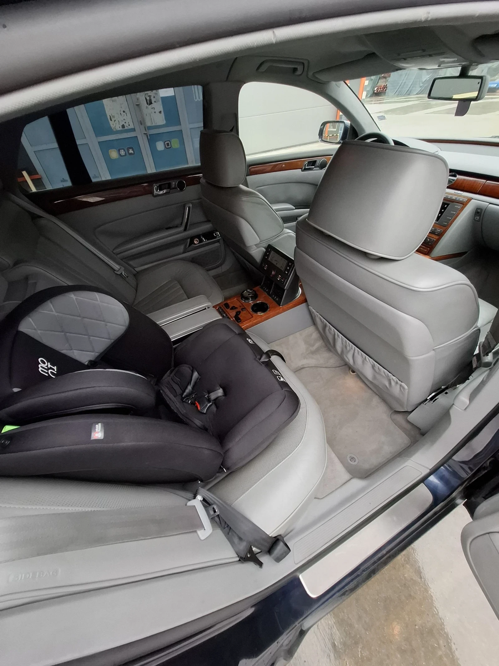 VW Phaeton 3.2 Long  ГАЗ, Бартер, Лизинг, снимка 9 - Автомобили и джипове - 53869935