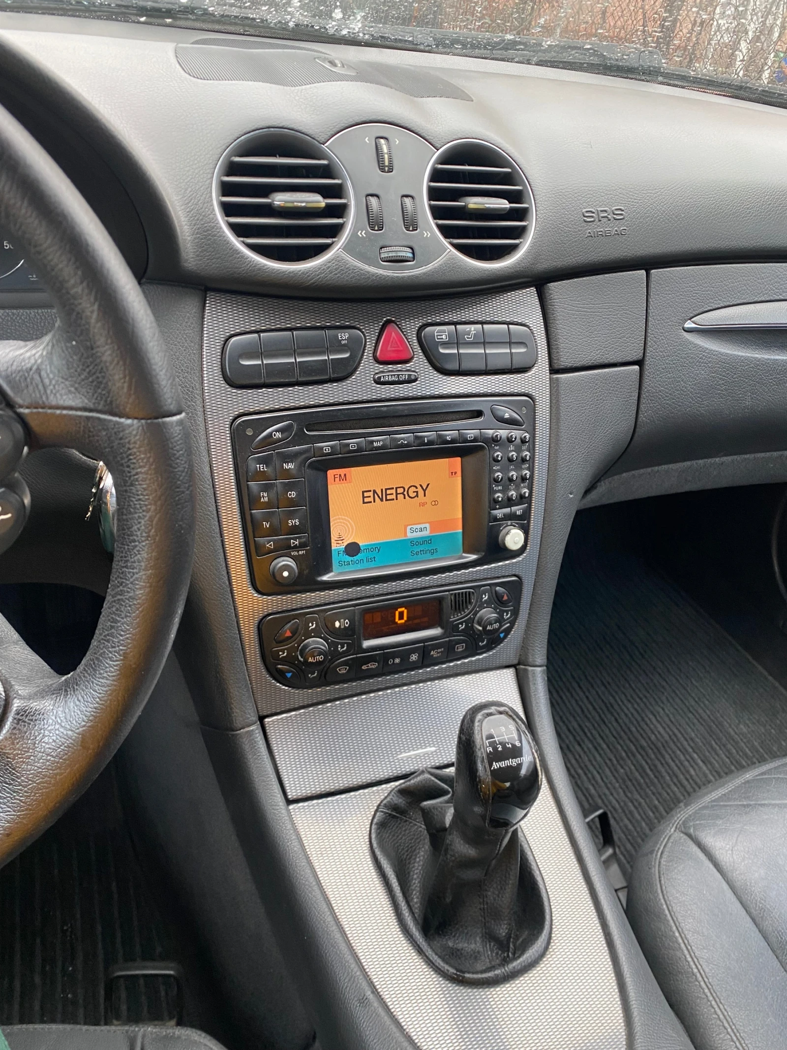 Mercedes-Benz CLK 270 CDi, снимка 12 - Автомобили и джипове - 53997232