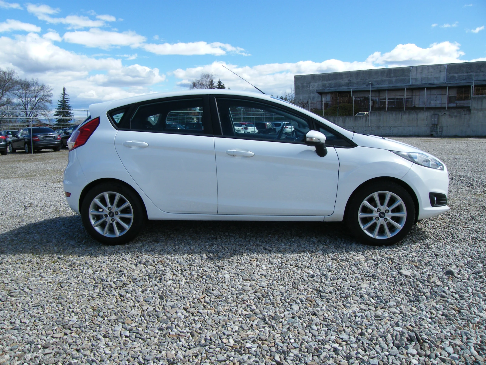 Ford Fiesta 1.5 TDCI , снимка 3 - Автомобили и джипове - 54030754