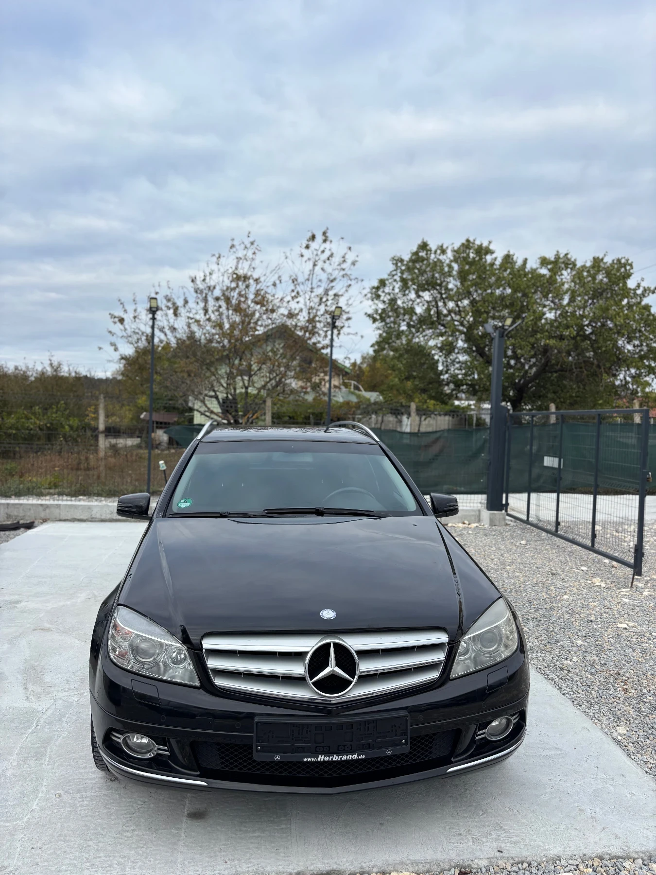 Mercedes-Benz C 220, снимка 4 - Автомобили и джипове - 54195859