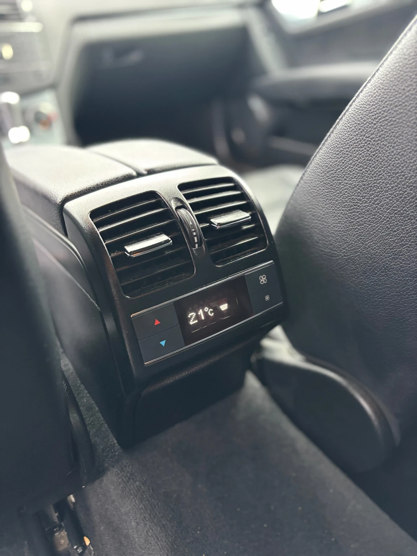 Mercedes-Benz C 220, снимка 16 - Автомобили и джипове - 54195859