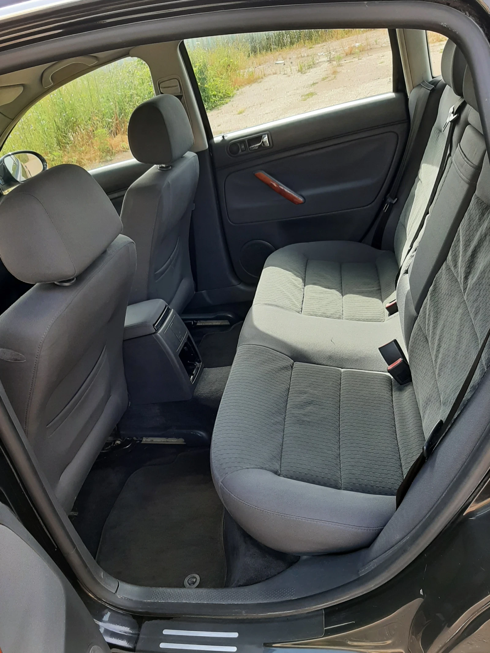 VW Passat 1.9 TDI 4motion B 5.5, снимка 6 - Автомобили и джипове - 54312304