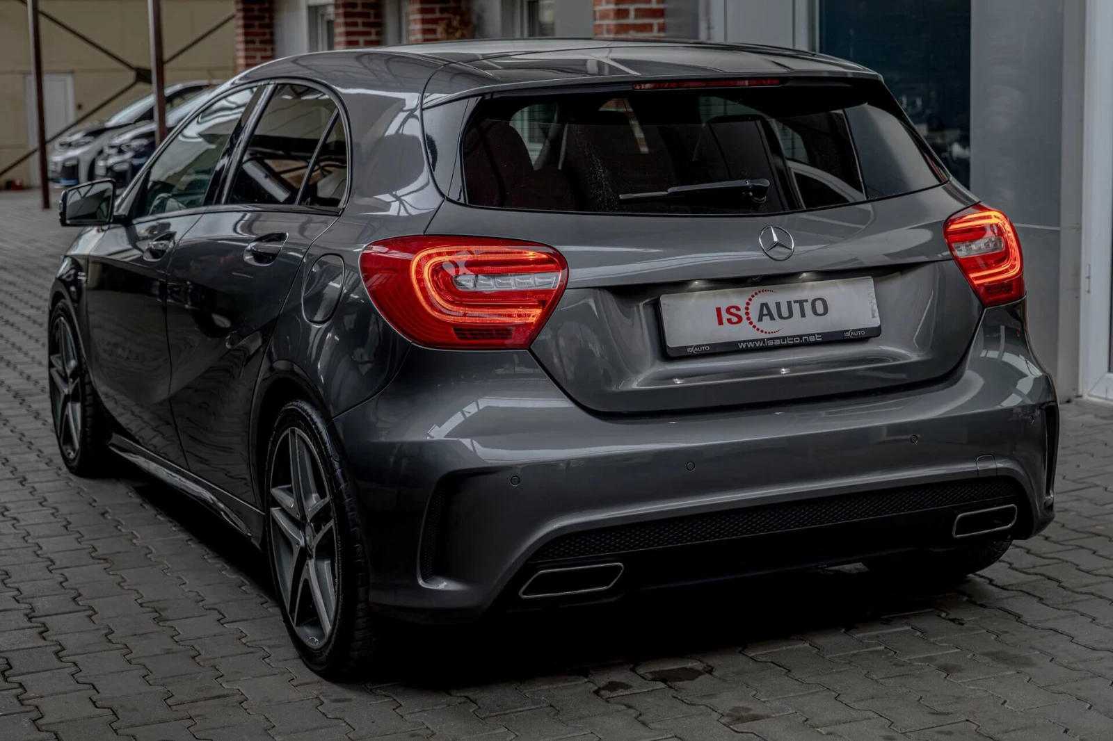 Mercedes-Benz A45 AMG 4Matic/F1/Harman Kardon/Камера/Карбон/Подгрев, снимка 5 - Автомобили и джипове - 54663496