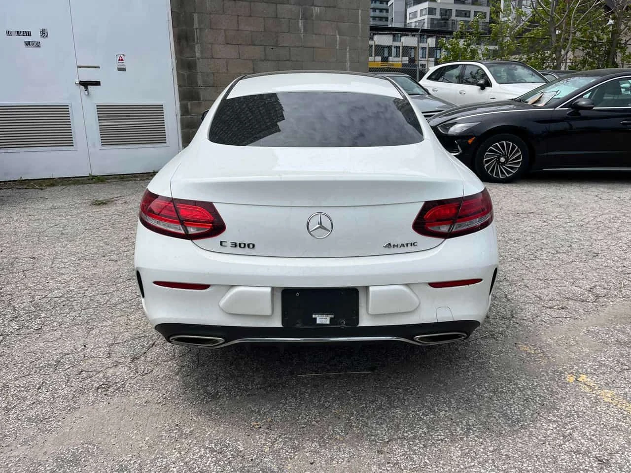 Mercedes-Benz C 300 * CARFAX * ЦЕНА ДО БГ, снимка 4 - Автомобили и джипове - 54855559