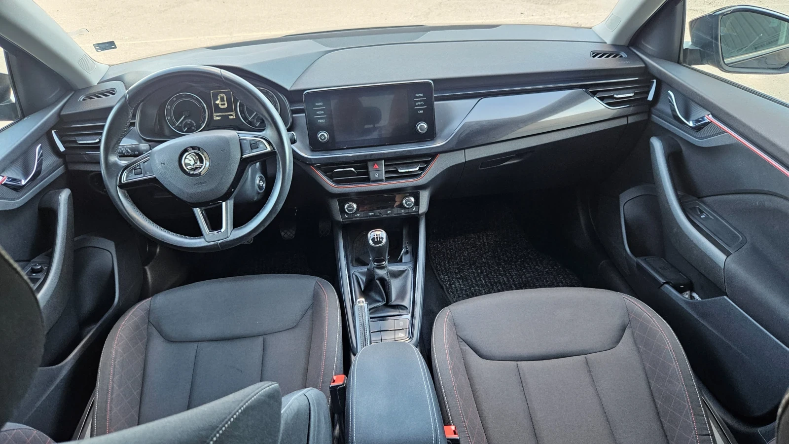 Skoda Scala 63000 км., снимка 11 - Автомобили и джипове - 54905429