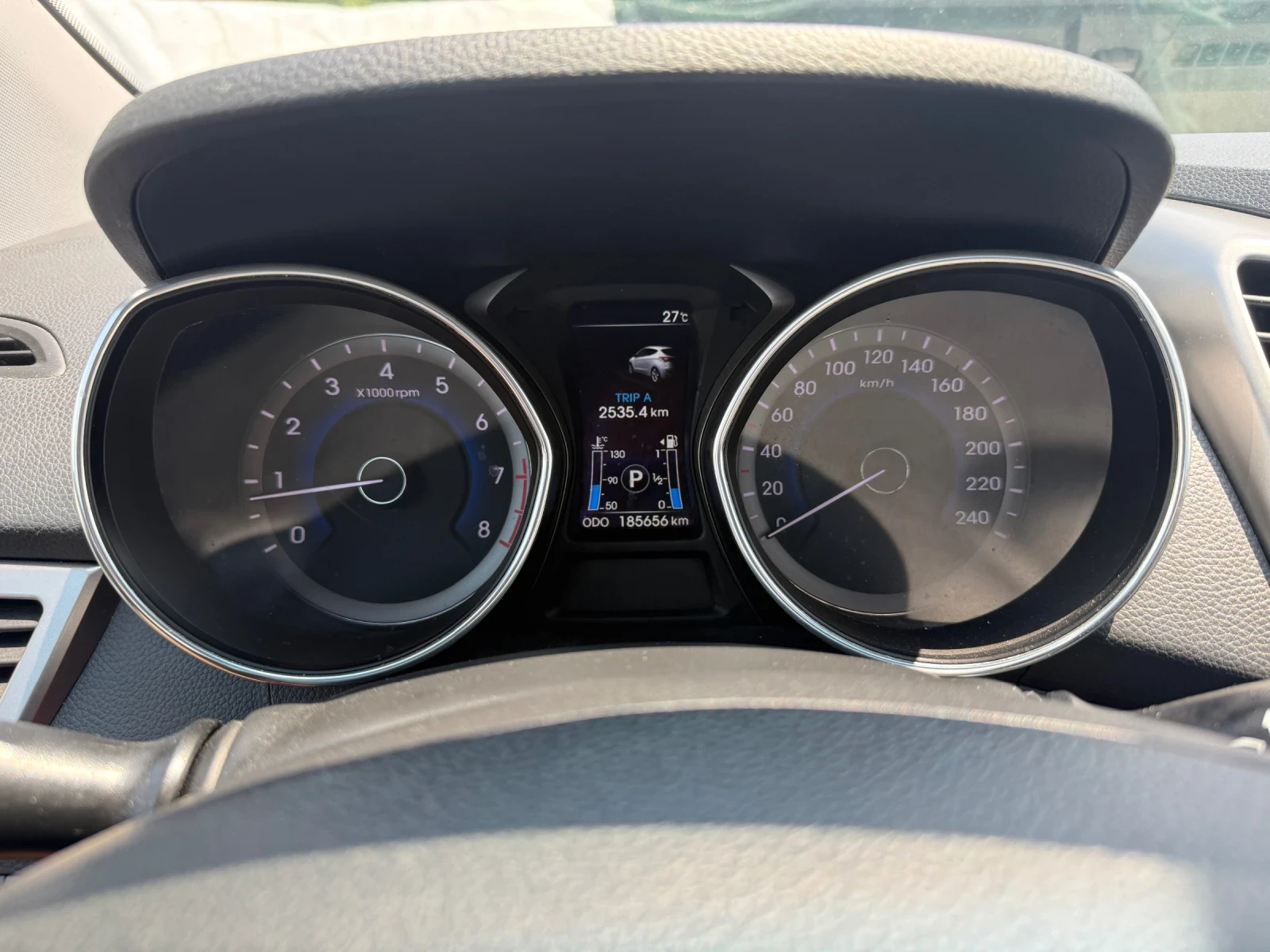 Hyundai I30 1.6i Швейцария Автомат, снимка 13 - Автомобили и джипове - 55137189