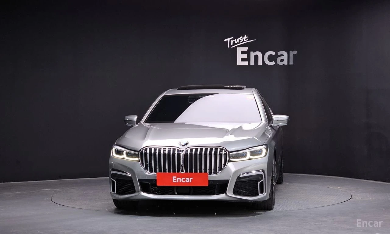 BMW 740 M* SPORT* LASER* ДИСТРОНИК* ХЕДЪП* МАСАЖ* , снимка 3 - Автомобили и джипове - 55379909