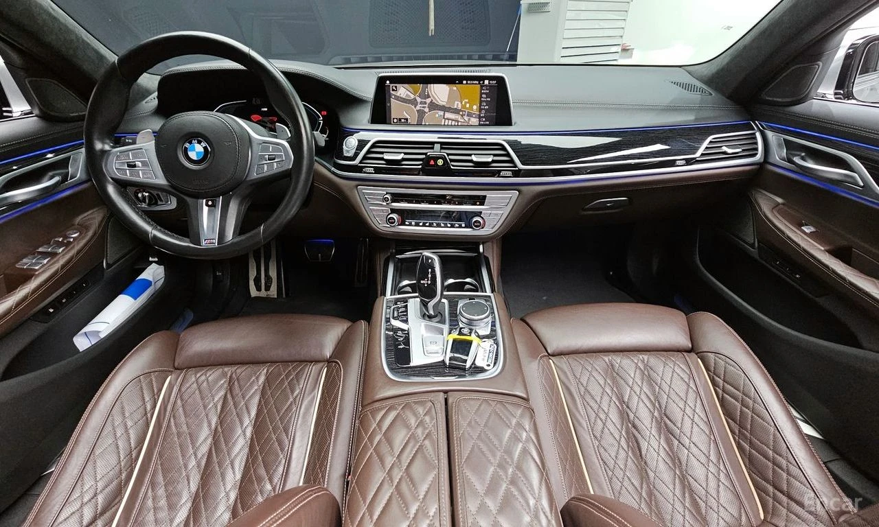 BMW 740 M* SPORT* LASER* ДИСТРОНИК* ХЕДЪП* МАСАЖ* , снимка 6 - Автомобили и джипове - 55379909
