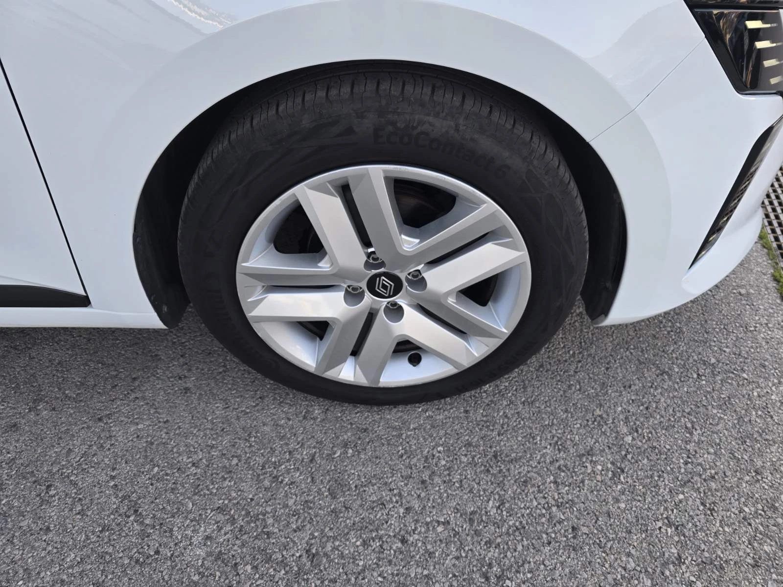 Renault Clio 1.0 TCe 100 LPG, снимка 17 - Автомобили и джипове - 55561435