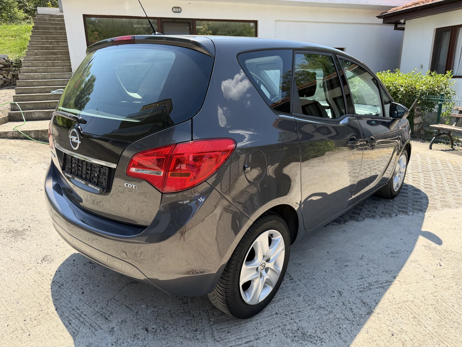 Opel Meriva 1.6CDTI Facelift., снимка 4 - Автомобили и джипове - 55592988