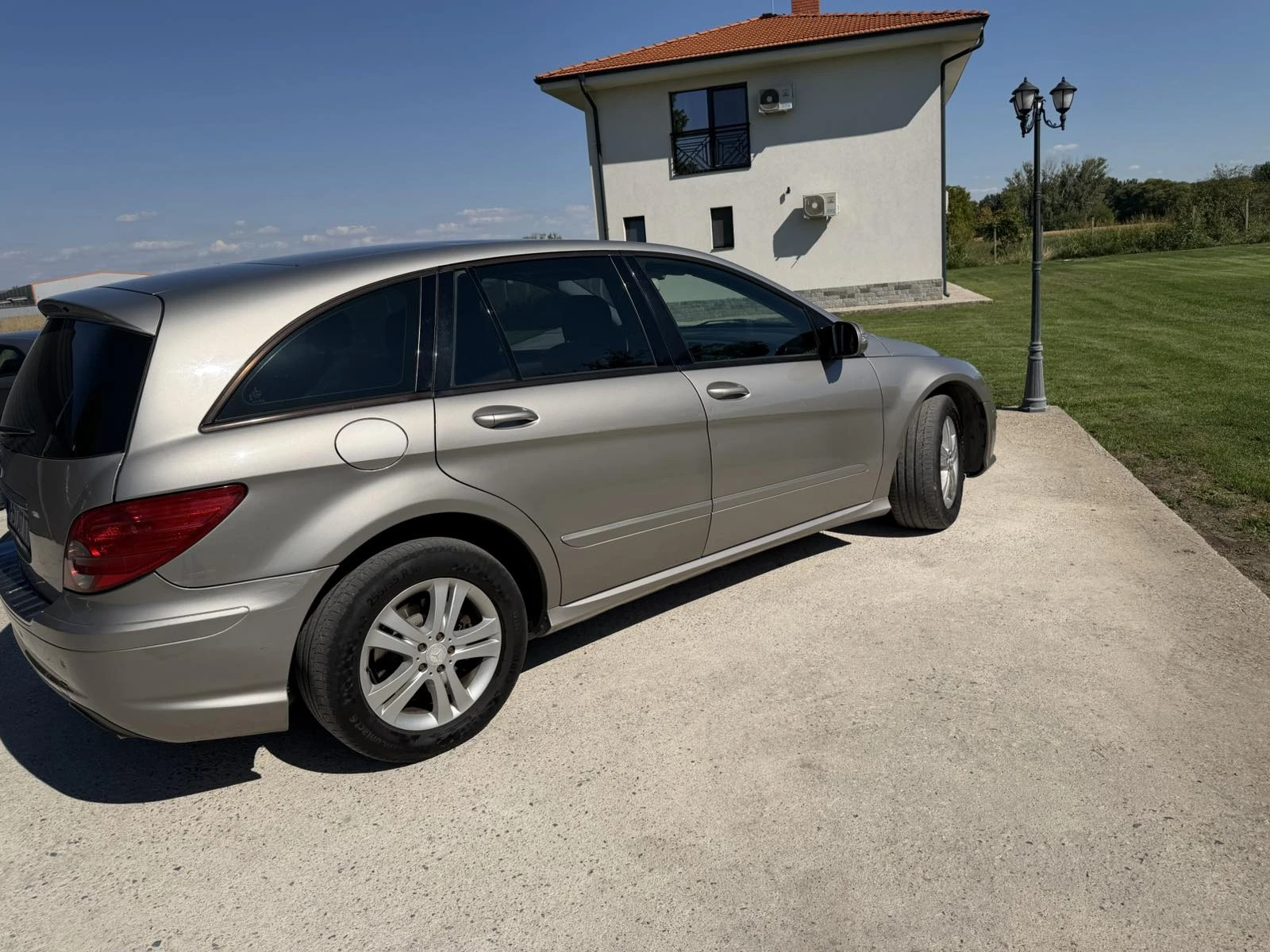 Mercedes-Benz R 320, снимка 6 - Автомобили и джипове - 56119143