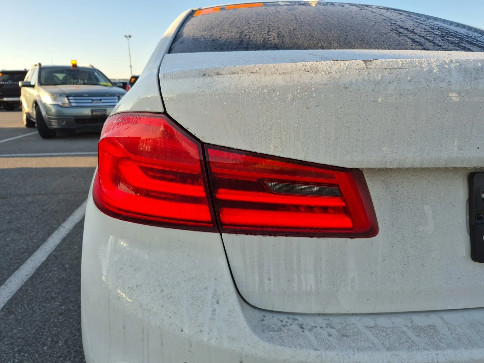 BMW 550 M-PACK* XDRIVE* HEAD-UP* ОБДУХВАНЕ* ПОДГРЕВ* , снимка 5 - Автомобили и джипове - 56258896