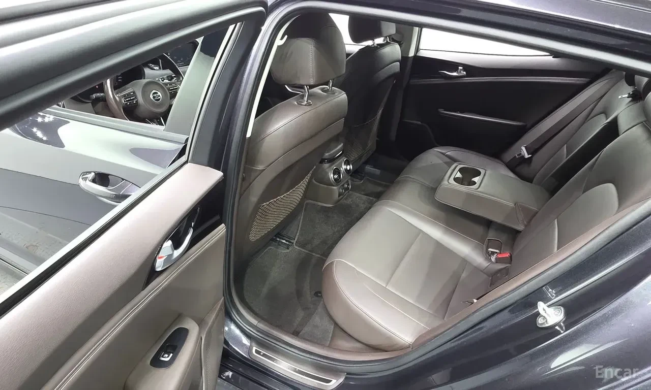 Kia Stinger 2.0* TURBO* AWD* �������* ���������* ������*  | Mobile.bg � ����������� 14