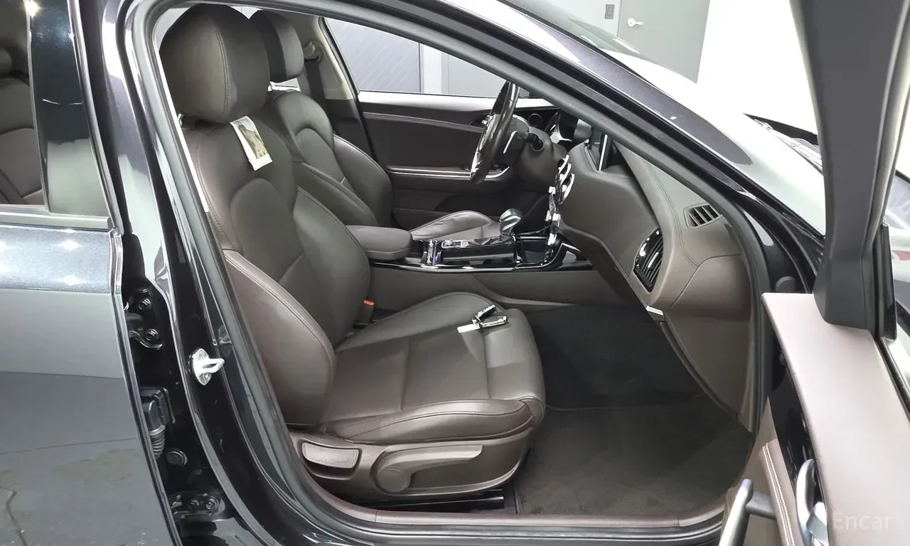 Kia Stinger 2.0* TURBO* AWD* �������* ���������* ������*  | Mobile.bg � ����������� 12