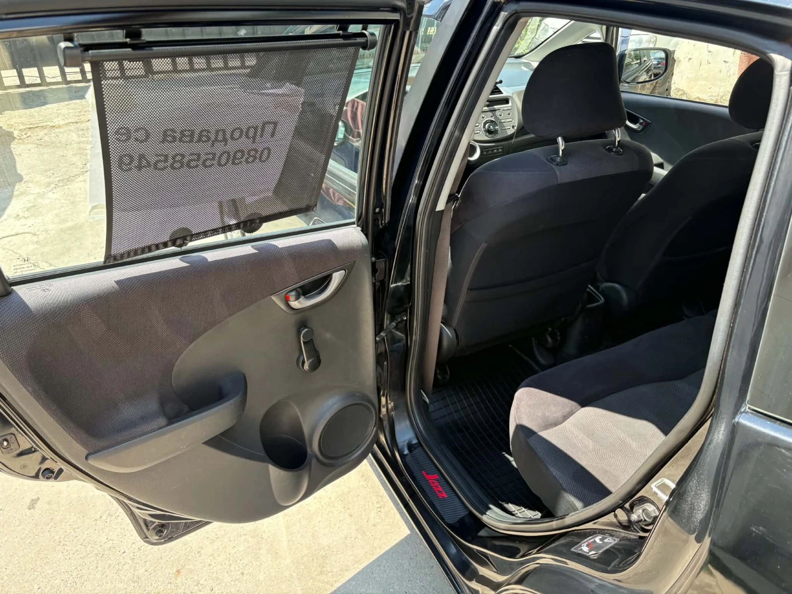 Honda Jazz 1.4 100кс., снимка 9 - Автомобили и джипове - 56376749