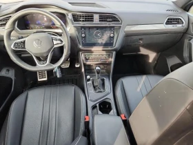 VW Tiguan SE* R-LINE* BLACK* Keyless* Koжа* Подгрев* НАВИ* Ф - 21099 € / 41266.06 лв. - 68693264 8