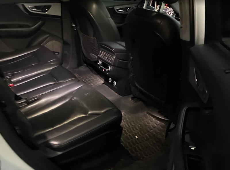 Audi Q7 Technik, снимка 10 - Автомобили и джипове - 52336708