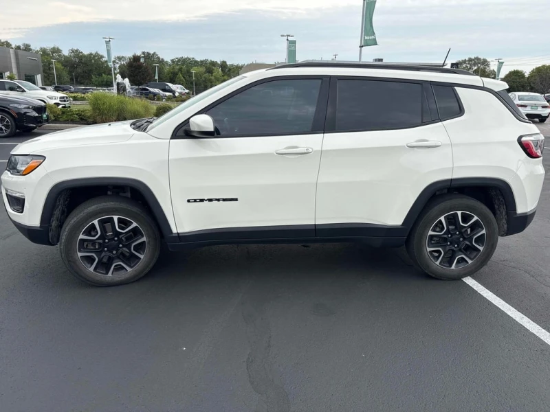 Jeep Compass 2021 Upland Edition * CARFAX * БЕЗ ПЪРВОНАЧАЛНА, снимка 3 - Автомобили и джипове - 52715528