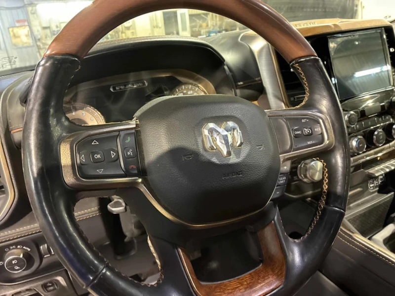 Dodge RAM 1500 * Laramie Longhorn * CARFAX * БЕЗ ПЪРВОНАЧАЛНА ВНО, снимка 17 - Автомобили и джипове - 53165965