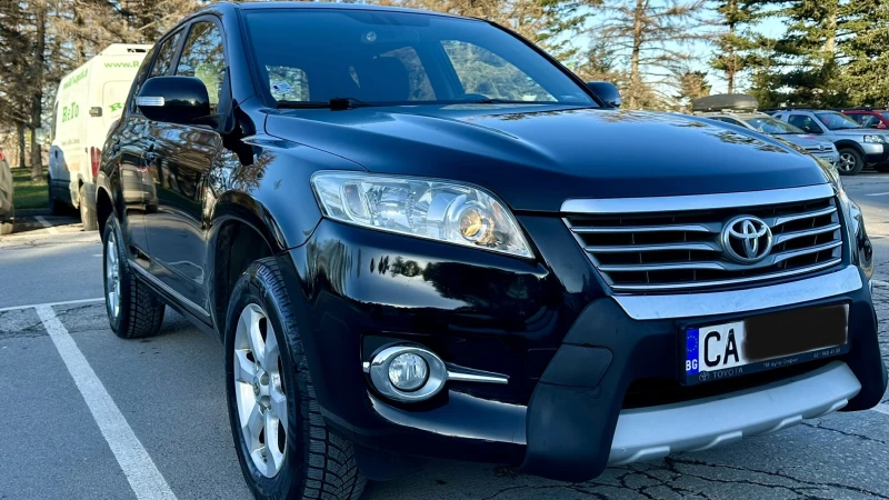Toyota Rav4 2.2D-CAT, снимка 9 - Автомобили и джипове - 53248170