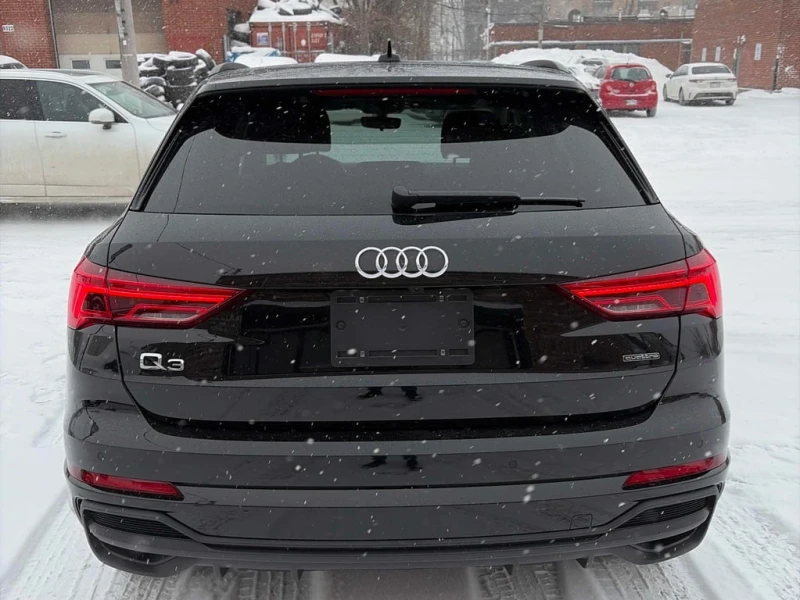 Audi Q3 * Komfort * CARFAX * ПОДГРЕВИ * ЗАДНА КАМЕРА, снимка 4 - Автомобили и джипове - 53251753