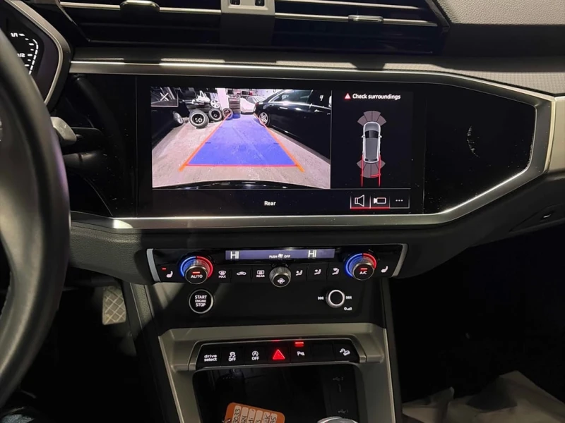 Audi Q3 * Komfort * CARFAX * ПОДГРЕВИ * ЗАДНА КАМЕРА, снимка 9 - Автомобили и джипове - 53251753