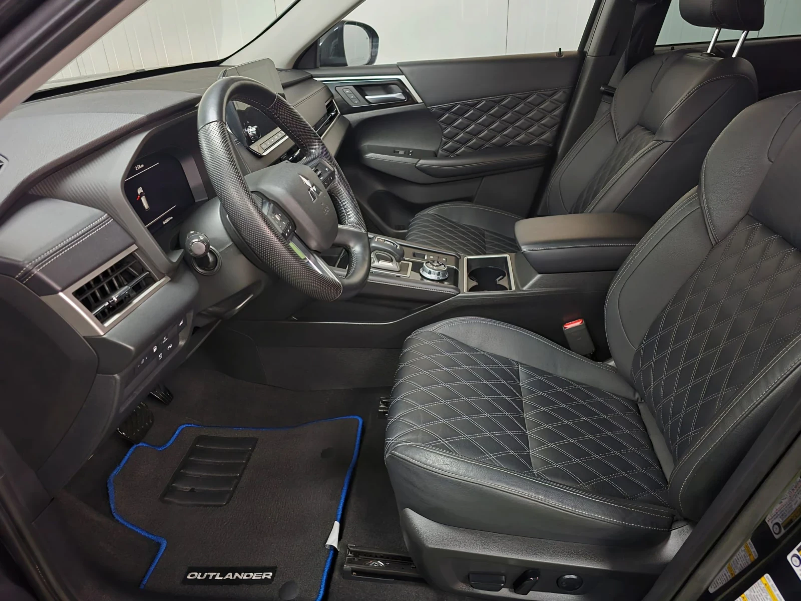 Mitsubishi Outlander  PLUG-IN HYBRID PHEV SE S-AWC | Mobile.bg   11