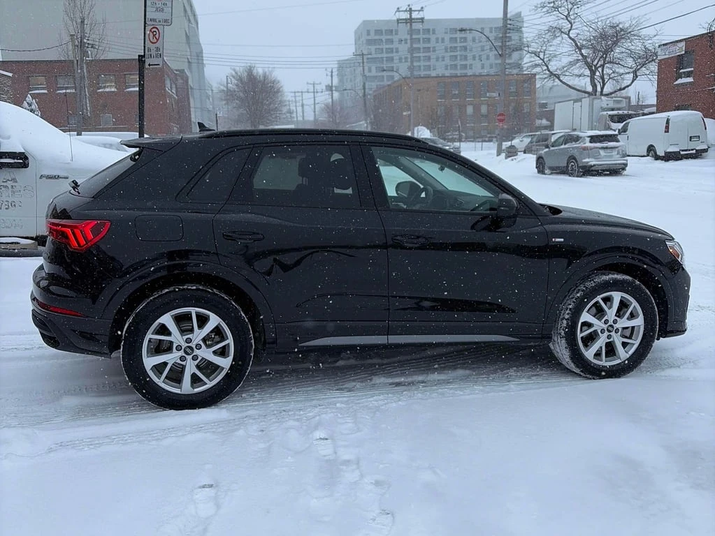 Audi Q3 * Komfort * CARFAX * ПОДГРЕВИ * ЗАДНА КАМЕРА - изображение 3
