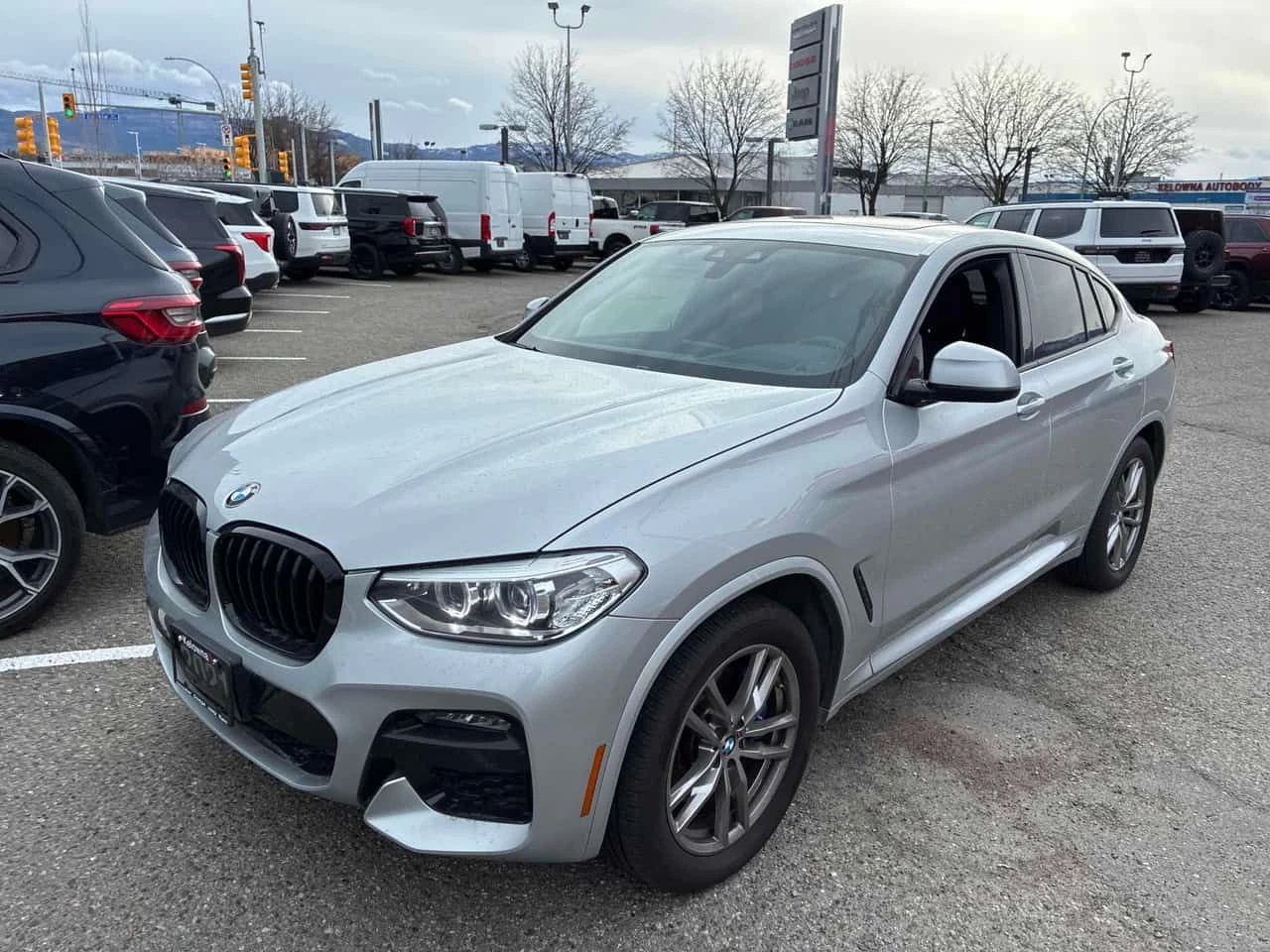 BMW X4 XDRIVE30I * FULL M PACK* ПАНОРАМА* ПОДГРЕВИ* КАМЕР