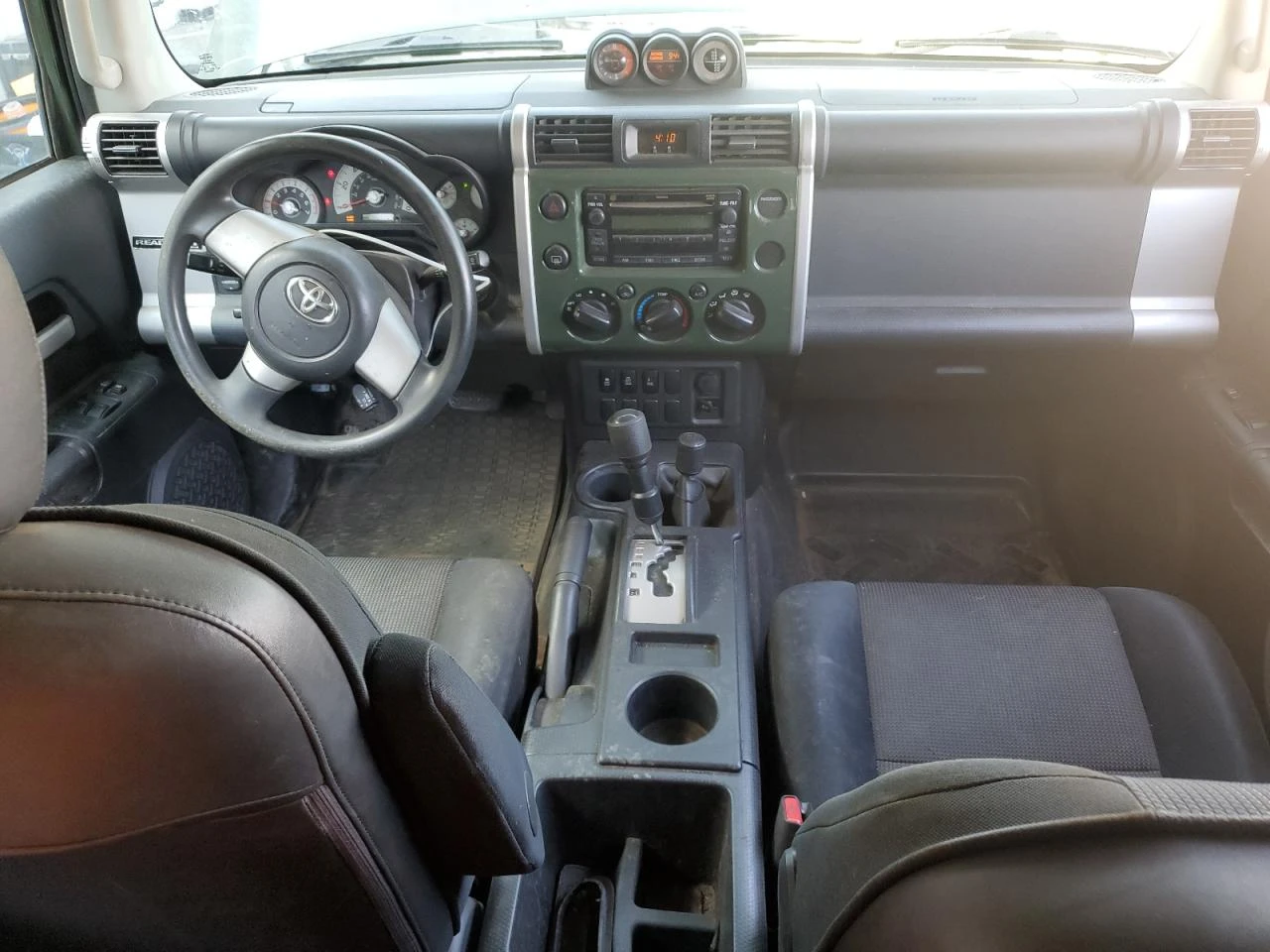 Toyota Fj cruiser 4l, снимка 8 - Автомобили и джипове - 53941315