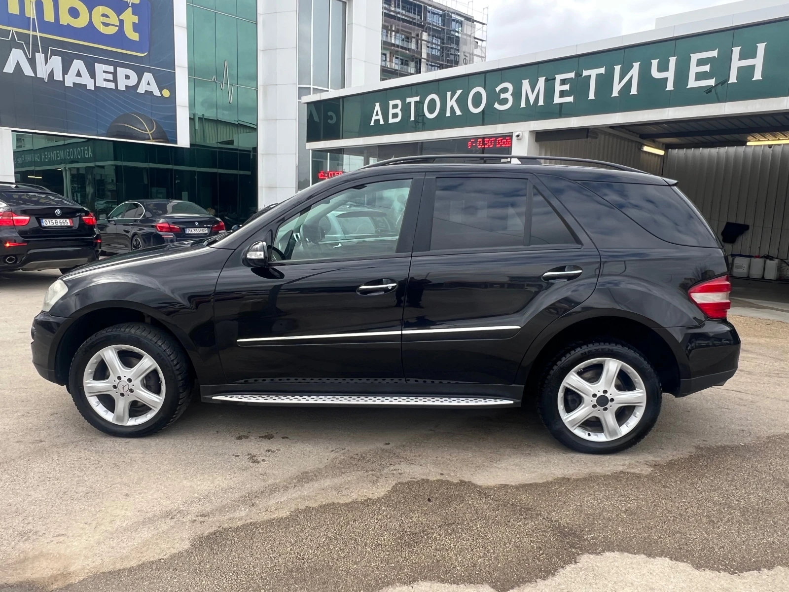 Mercedes-Benz ML 320, снимка 7 - Автомобили и джипове - 53967832