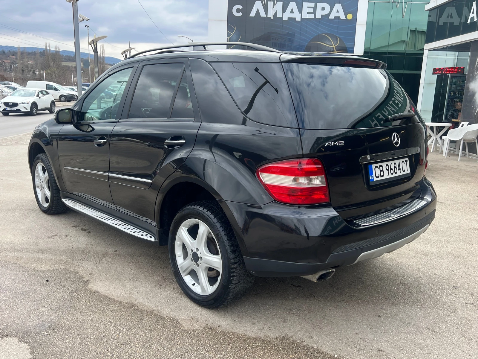 Mercedes-Benz ML 320, снимка 6 - Автомобили и джипове - 53967832