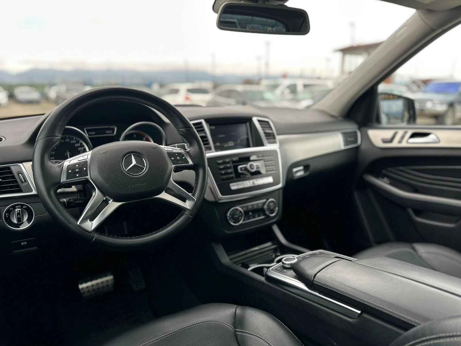 Mercedes-Benz ML 350 / 4-MATIC / FULL LED / BLUETEC / ПРУЖИНИ /, снимка 9 - Автомобили и джипове - 54040952