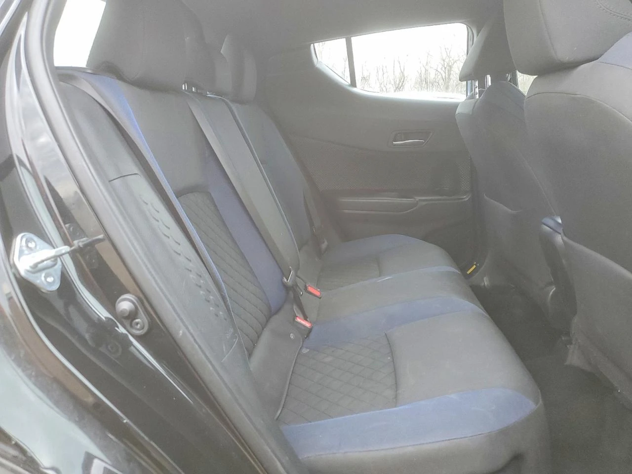 Toyota C-HR 2l Xle* FWD, снимка 10 - Автомобили и джипове - 54279710