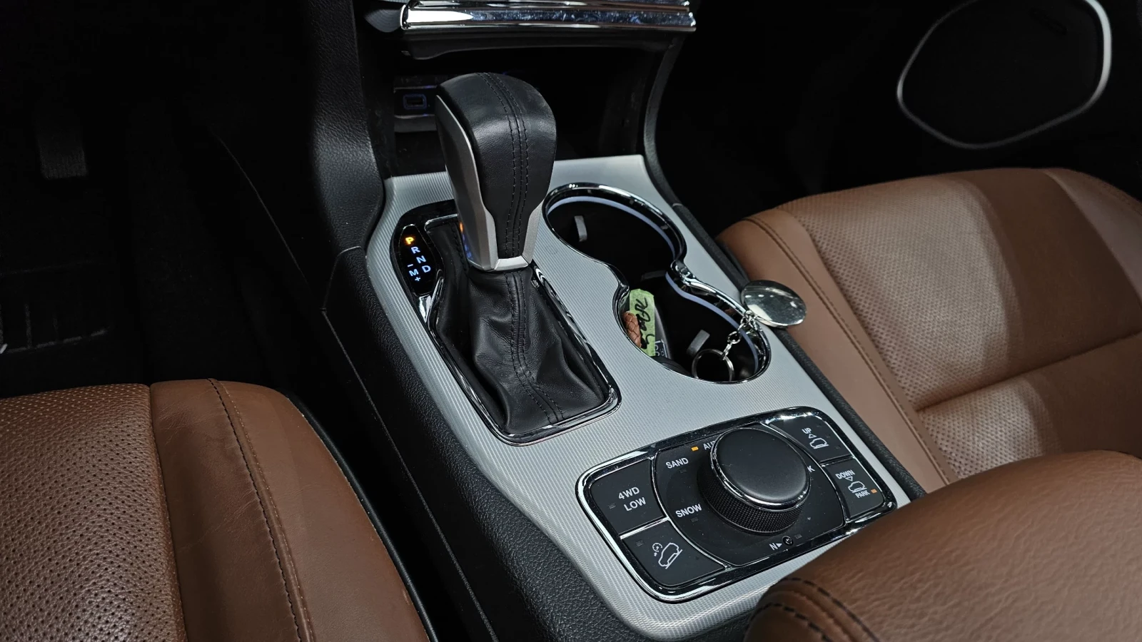 Jeep Grand cherokee 3.6 Summit, снимка 6 - Автомобили и джипове - 54457080