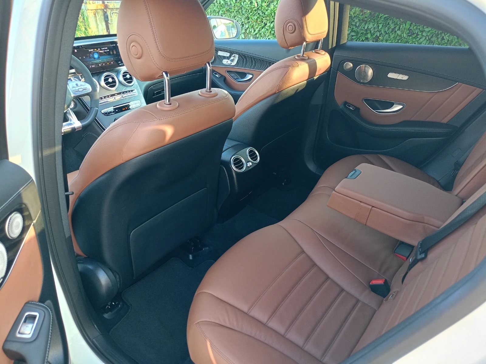 Mercedes-Benz GLC 43 AMG AMG/4 MATIC/designo/ COUPE, снимка 16 - Автомобили и джипове - 54683116