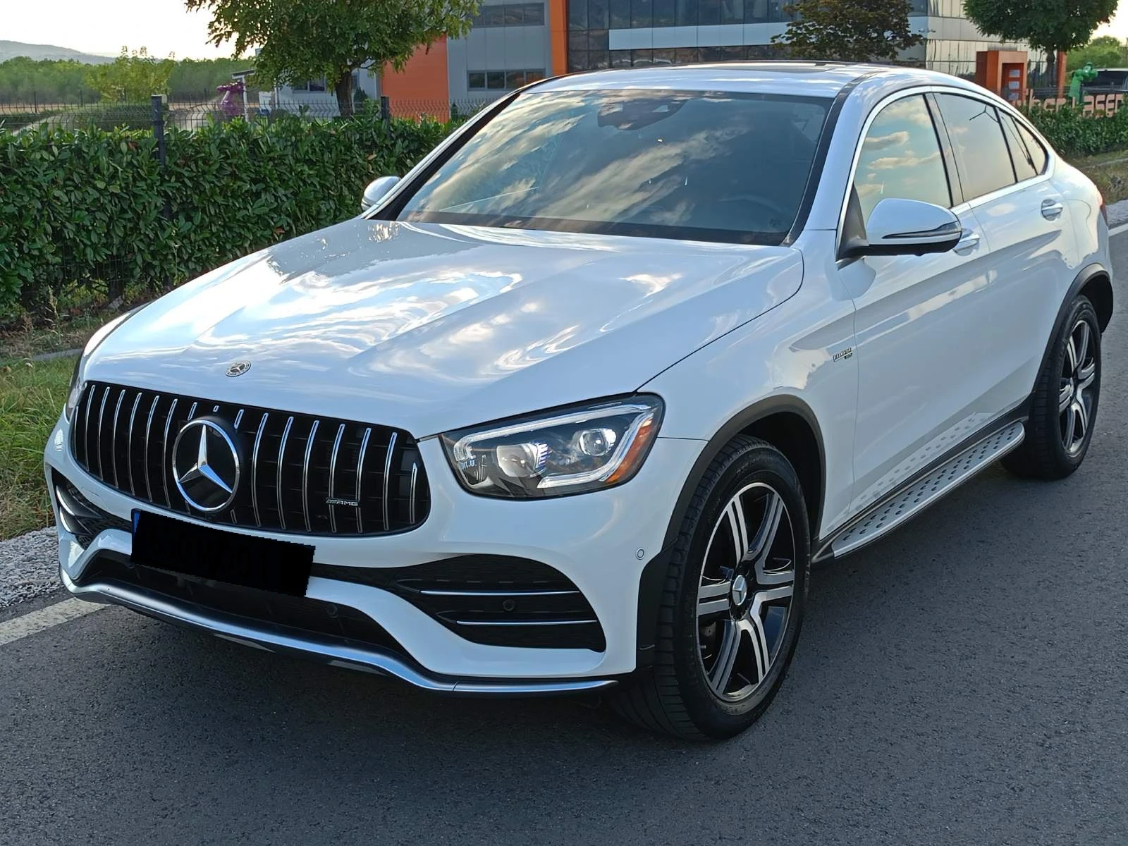 Mercedes-Benz GLC 43 AMG AMG/4 MATIC/designo/ COUPE, снимка 2 - Автомобили и джипове - 54683116