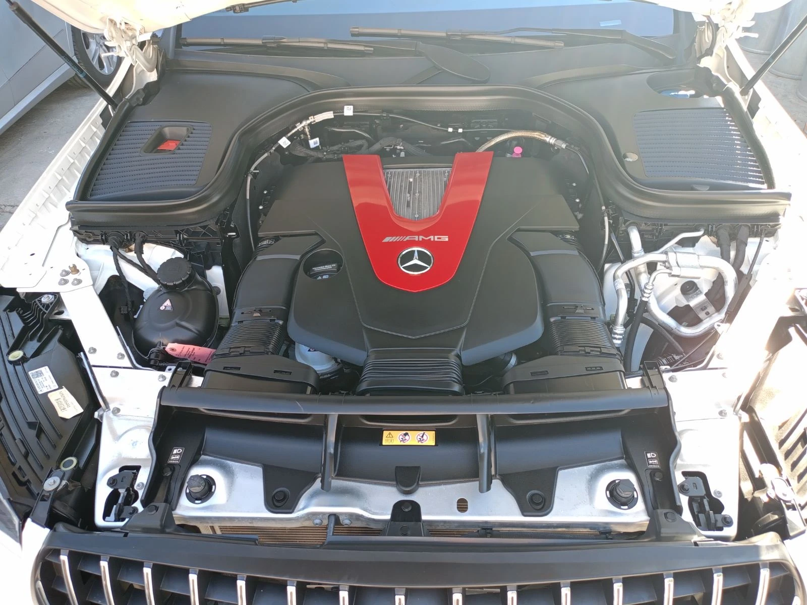 Mercedes-Benz GLC 43 AMG AMG/4 MATIC/designo/ COUPE, снимка 17 - Автомобили и джипове - 54683116