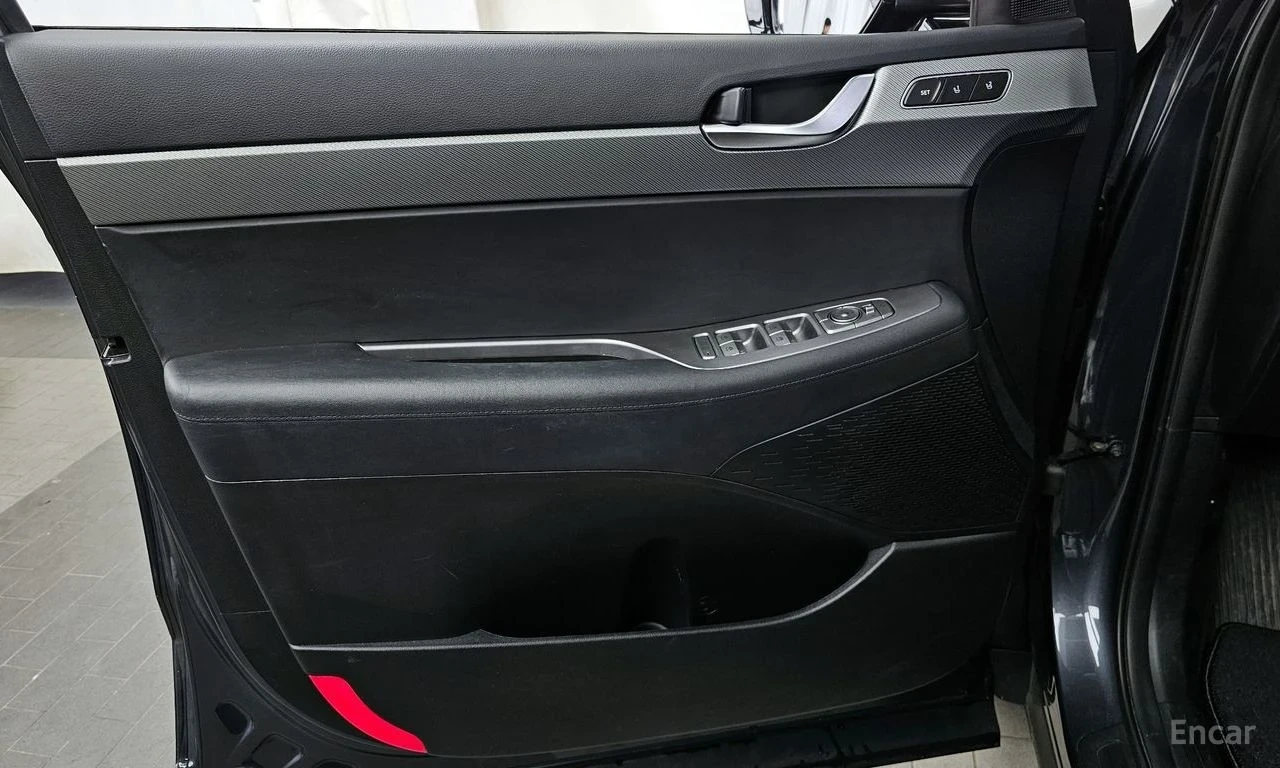 Hyundai Santa fe 3.8| DISTRONIC| 360| ОБДУХВАНЕ| ВКЛ.ТЕХНОТЕСТ, снимка 10 - Автомобили и джипове - 54865331