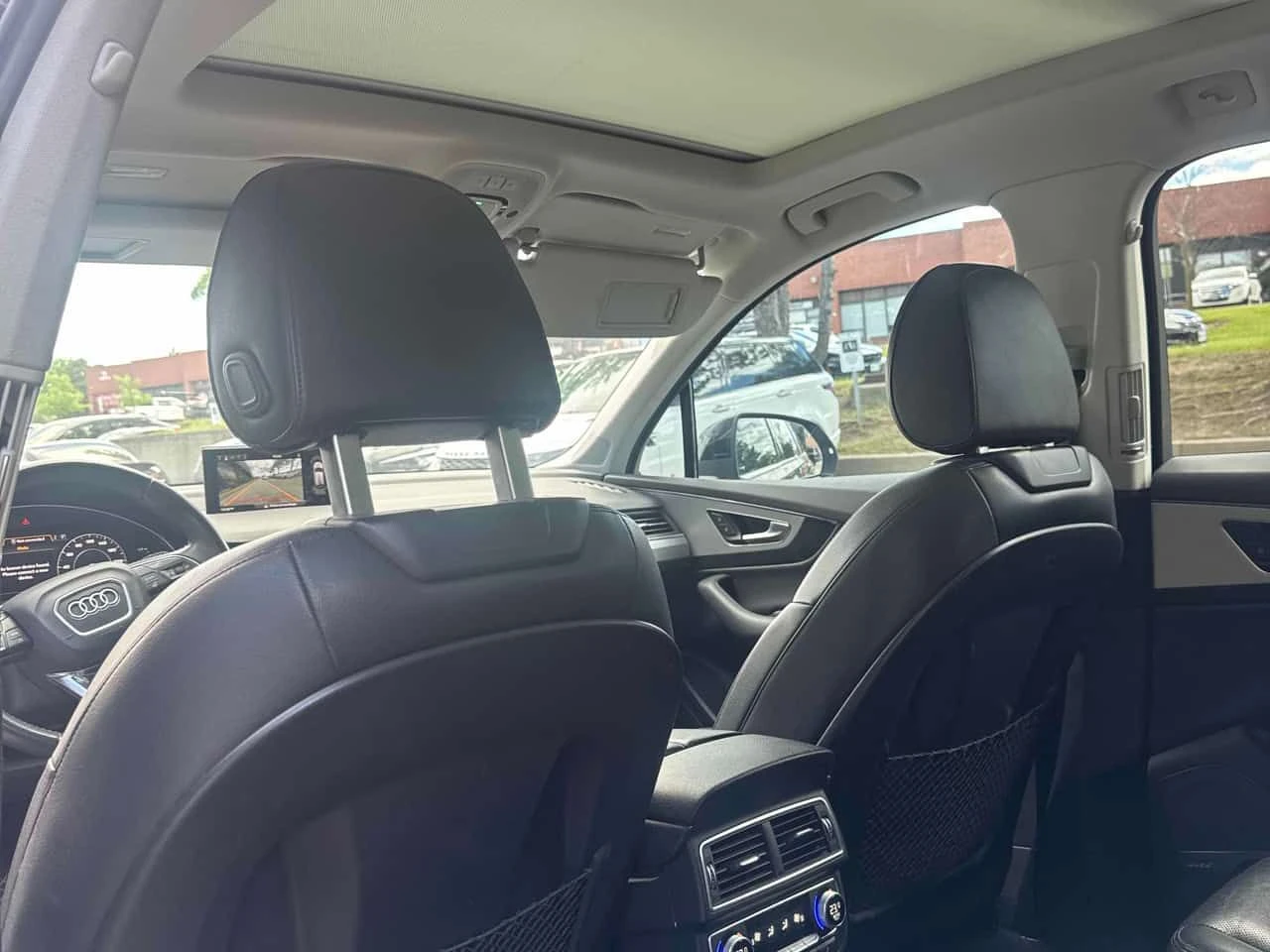 Audi Q7 Technik / 360 / ОБДУХВАНЕ / BOSE , снимка 13 - Автомобили и джипове - 54918843