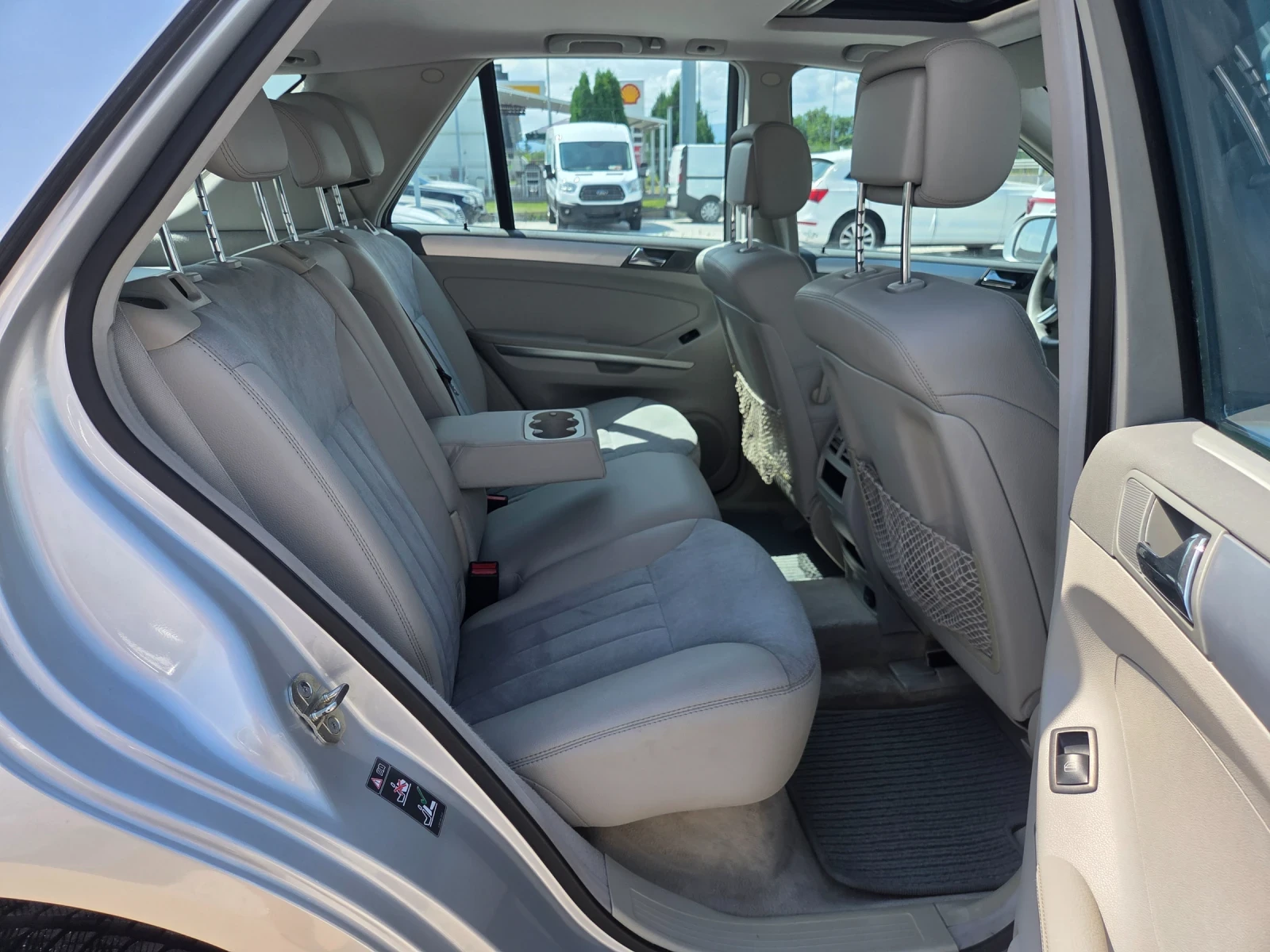 Mercedes-Benz ML 3.0CDi/4x4/ПРУЖИНИ, снимка 13 - Автомобили и джипове - 55403408