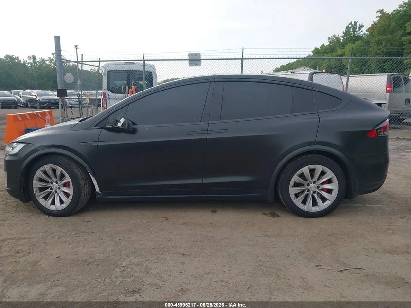 Tesla Model X 60D/P100D/P90D, снимка 13 - Автомобили и джипове - 55893384