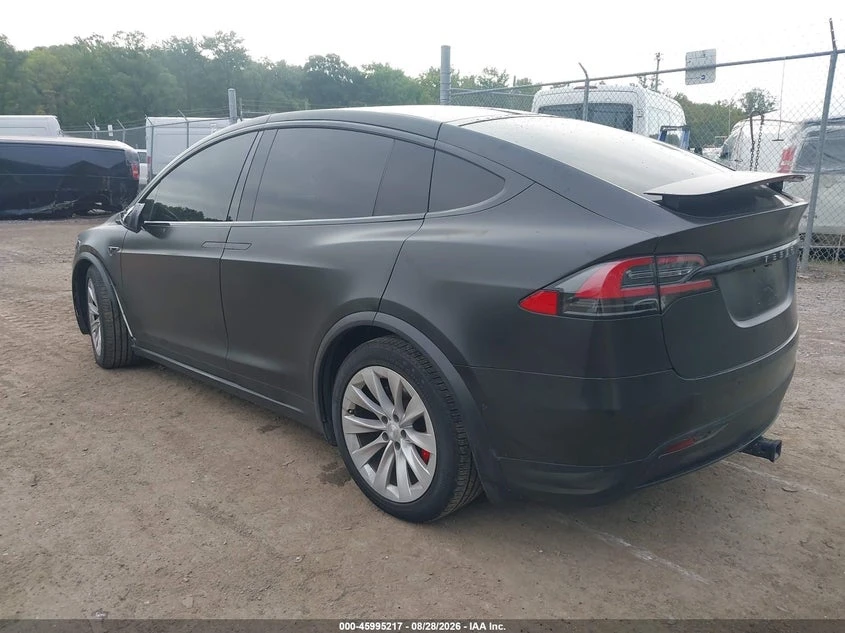 Tesla Model X 60D/P100D/P90D, снимка 3 - Автомобили и джипове - 55893384