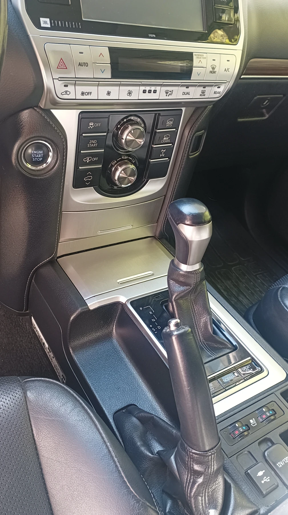 Toyota Land cruiser, снимка 7 - Автомобили и джипове - 55904843